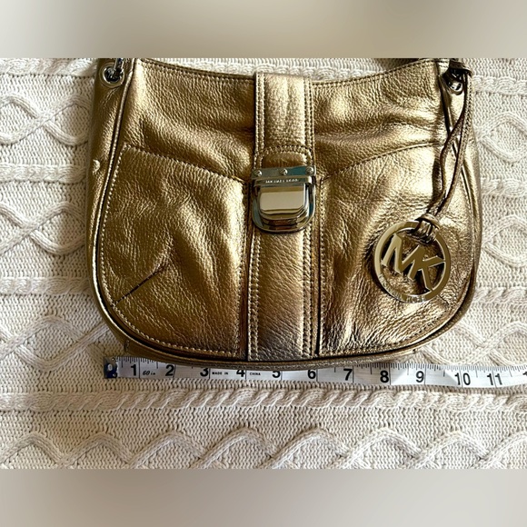 Michael Kors Rich Gold Shoulder Bag with Dust Bag - Picture 13 of 16